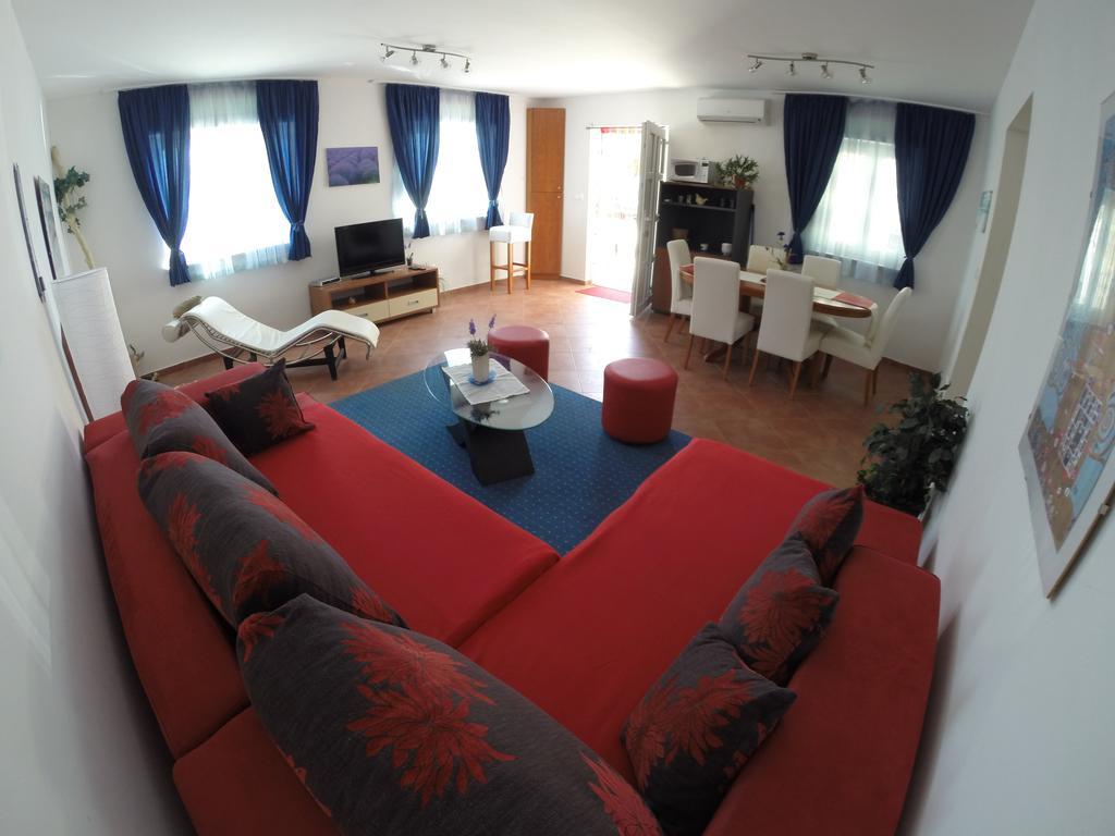 Apartments Mistral Mimice Kamer foto